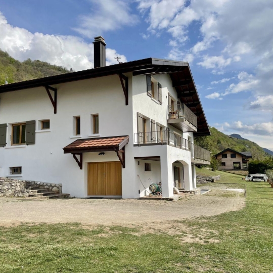  NEMOZ IMMOBILIER : House | TALLOIRES (74290) | 280 m2 | 2 525 000 € 