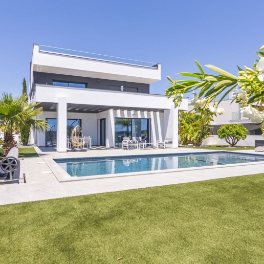  PARIS ANNECY l'Agence immobiliere : Maison / Villa | PERA (8365-204) | 230 m2 | 1 522 000 € 