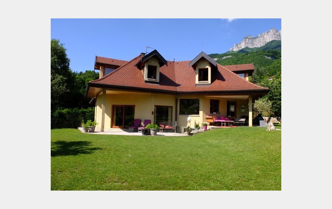 NEMOZ IMMOBILIER : Maison / Villa | TALLOIRES (74290) | 270 m2 | 3 500 € 