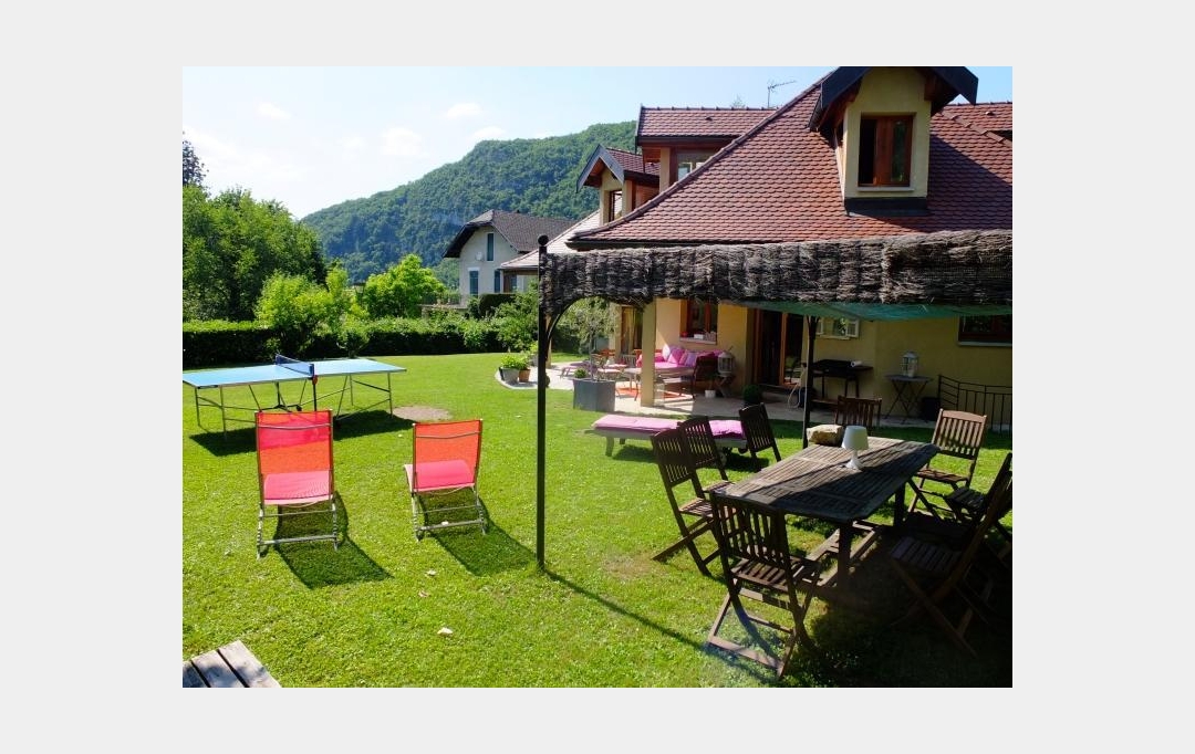 NEMOZ IMMOBILIER : Maison / Villa | TALLOIRES (74290) | 270 m2 | 3 500 € 