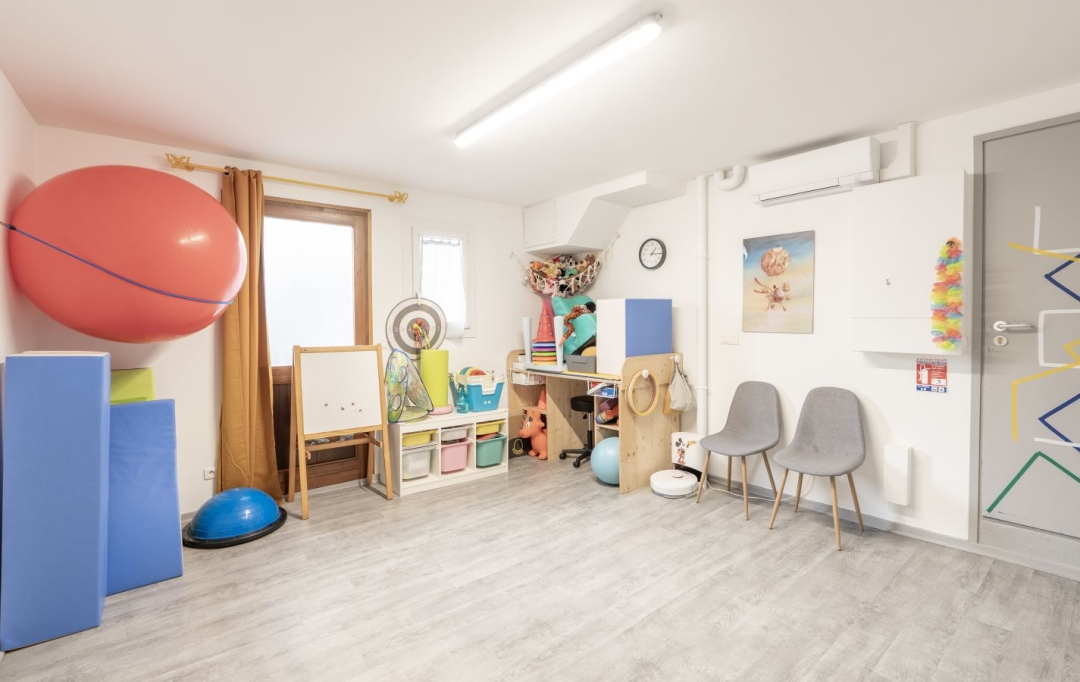 PARIS ANNECY l'Agence immobiliere : Office | FRANGY (74270) | 110 m2 | 316 500 &euro; 