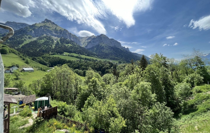 Appartement P6 TALLOIRES 173 m2 220 500 € Appartement P6 TALLOIRES 173 m2 220 500 €